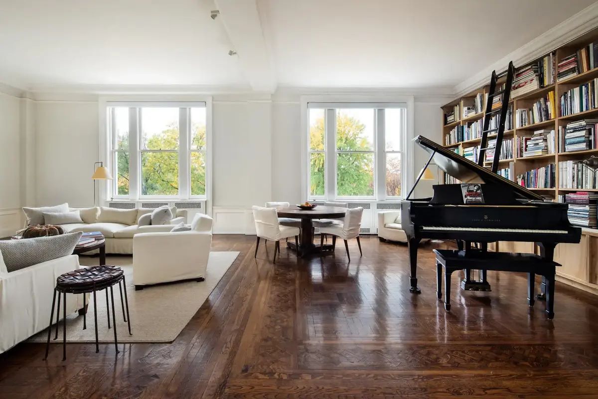 Renowned Photographer Annie Leibovitz Sells Luxurious NYC Condo For Over $10 Million