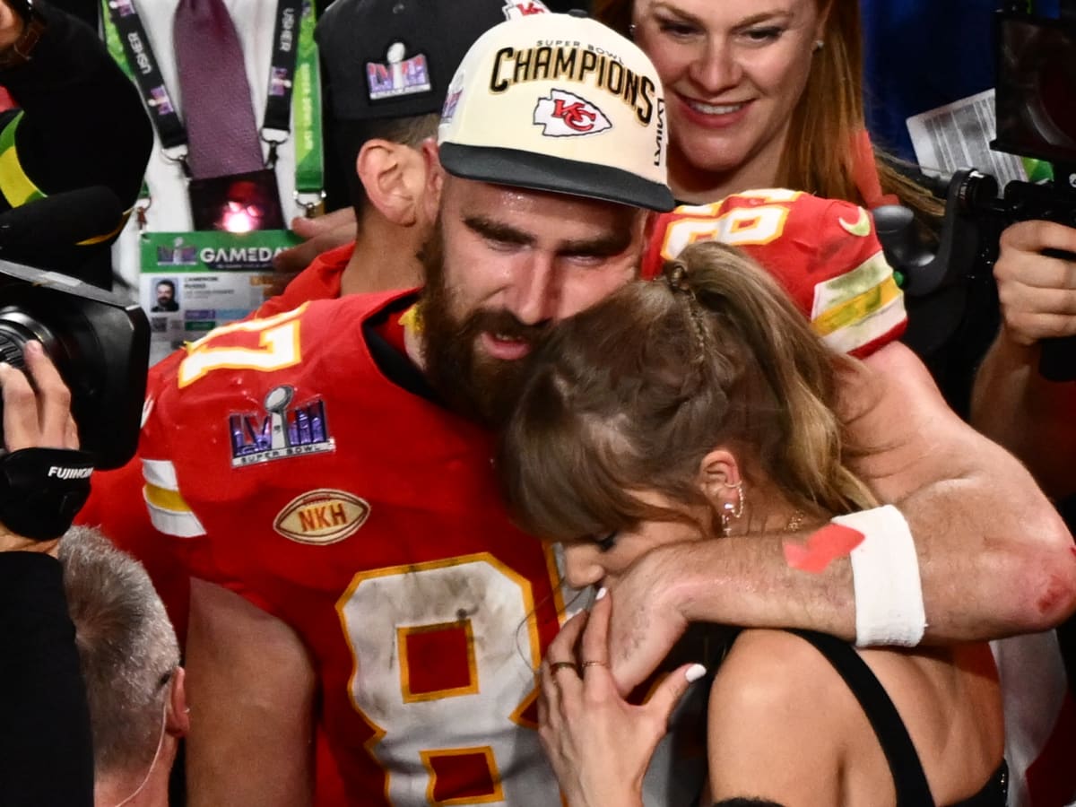 Taylor Swift’s Heartwarming Moment With Travis Kelce After Super Bowl Win