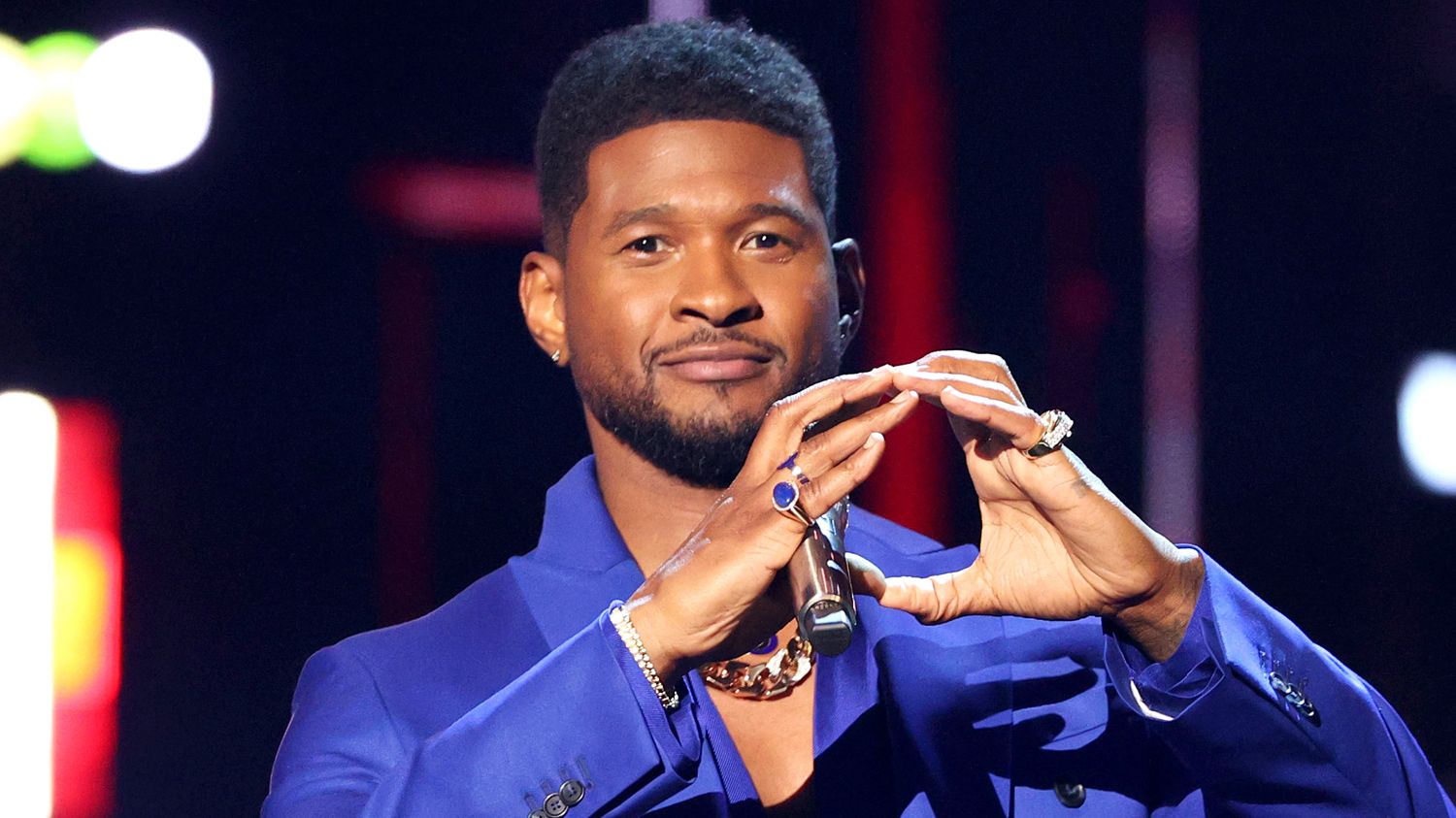 Usher Addresses Backlash Over Super Bowl Halftime Show And 2014 VMA Performance