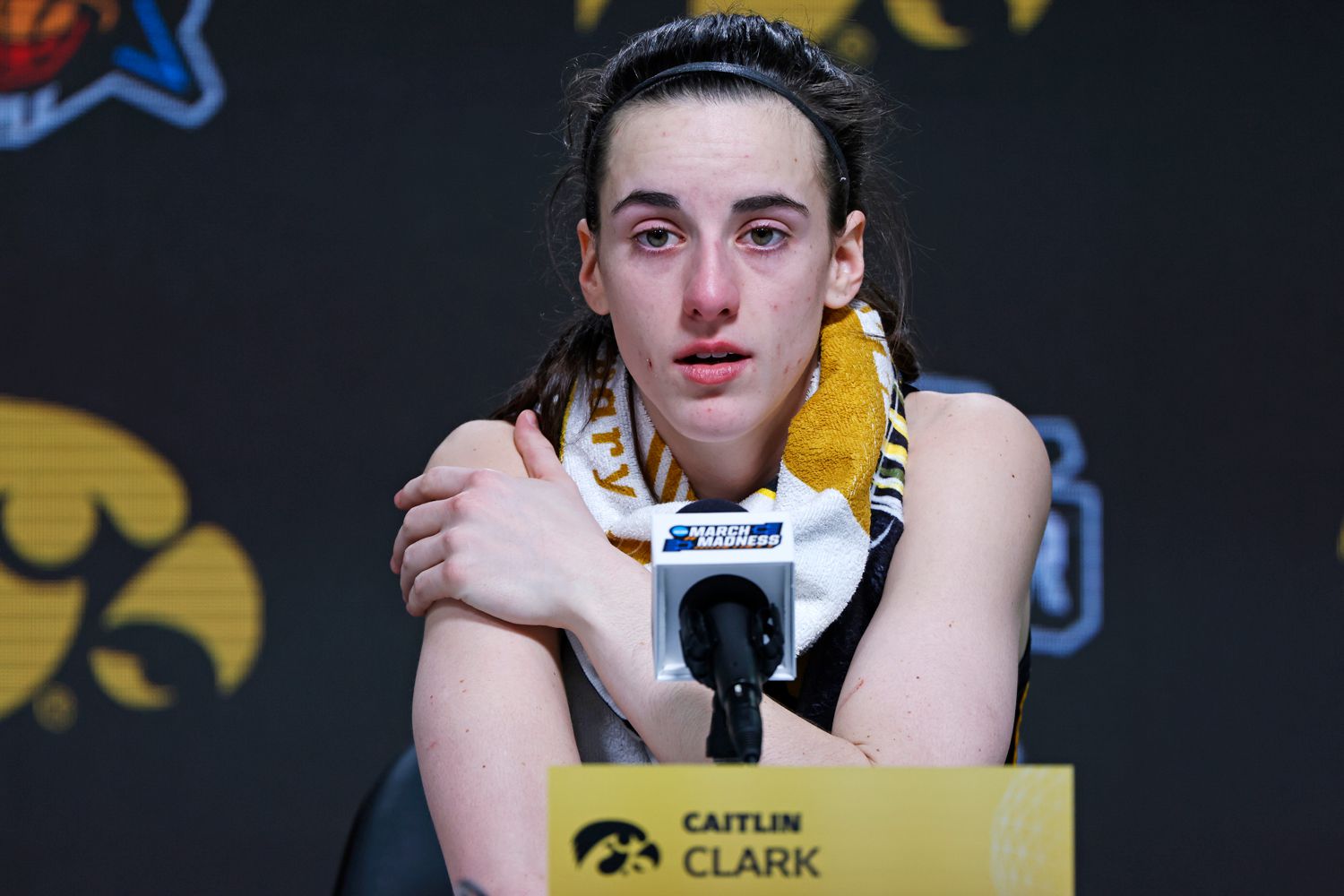 Caitlin Clark Makes History By Shattering NCAA Basketball Scoring Record