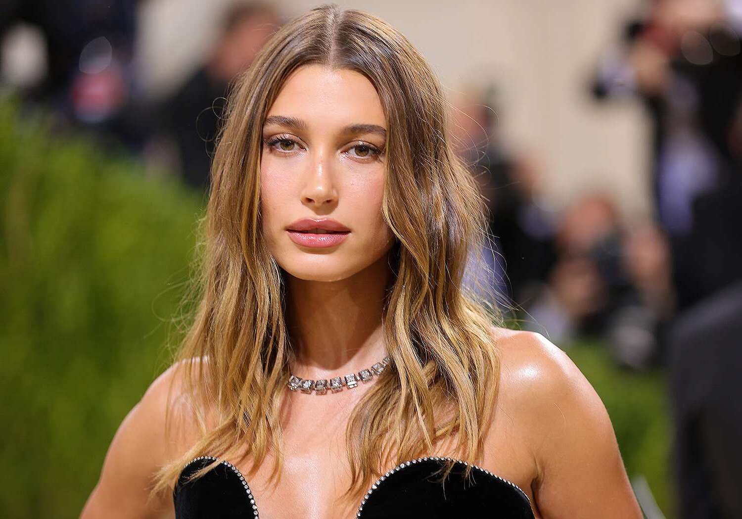 Hailey Bieber Upset With Father Stephen Baldwin’s Public Request For Prayers